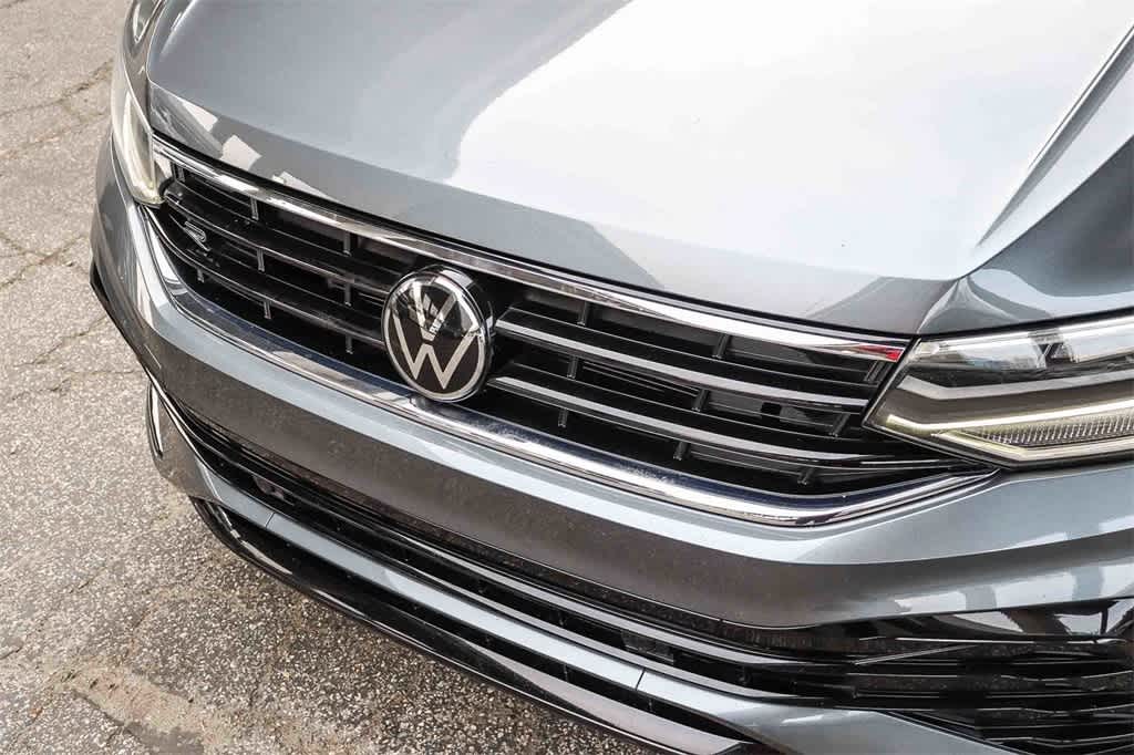 Thumbnail: 2023 Volkswagen Tiguan - 8