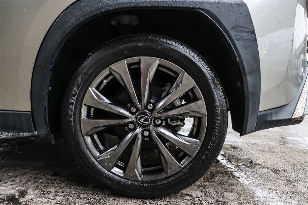 Thumbnail: 2019 Lexus UX - 10