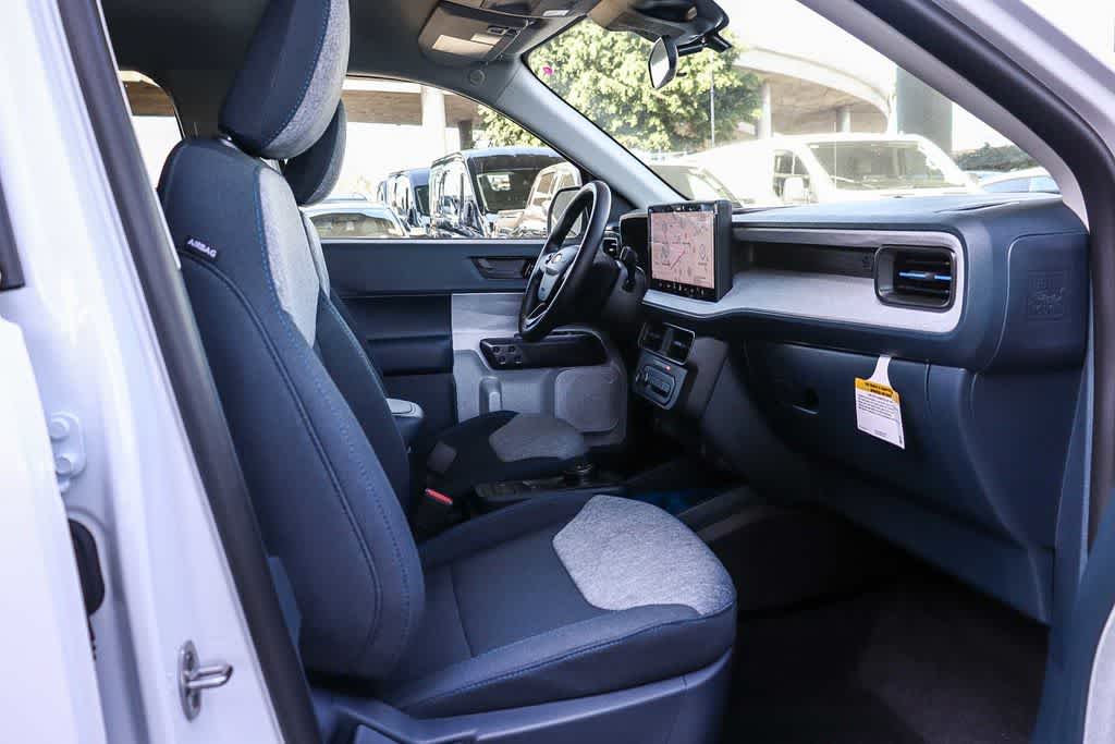 Thumbnail: 2026 Ford Maverick - 15