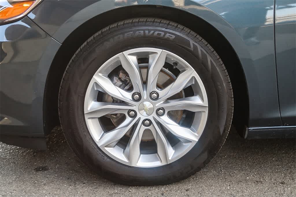Thumbnail: 2020 Chevrolet Malibu - 11