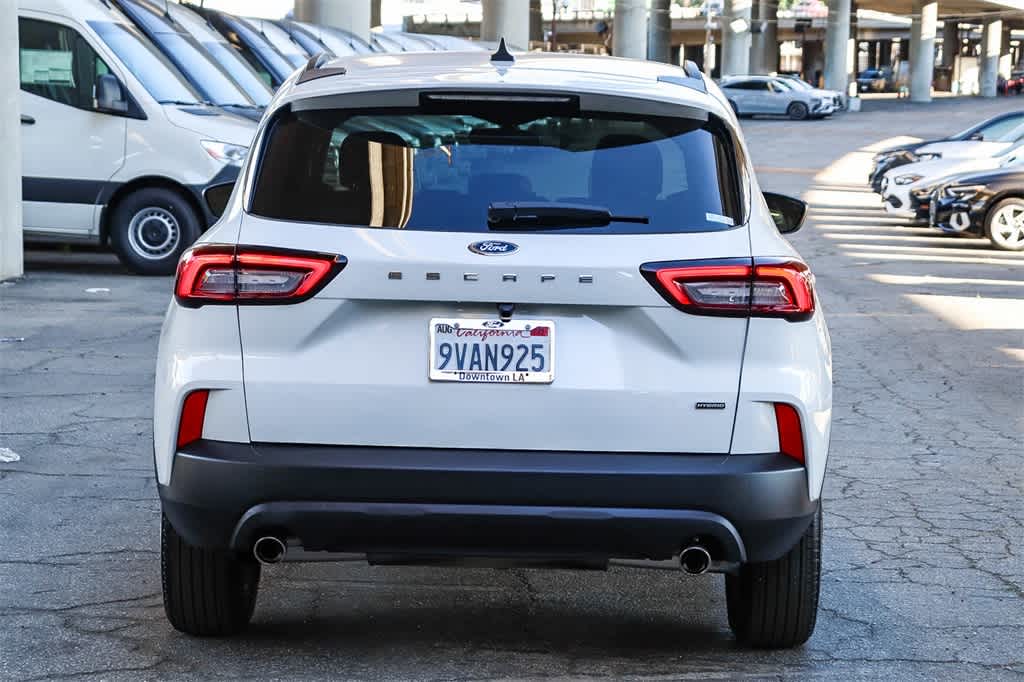 Thumbnail: 2025 Ford Escape - 5
