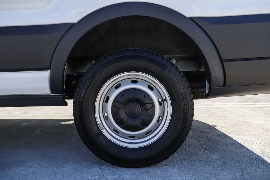 Thumbnail: 2023 Ford Econoline - 12