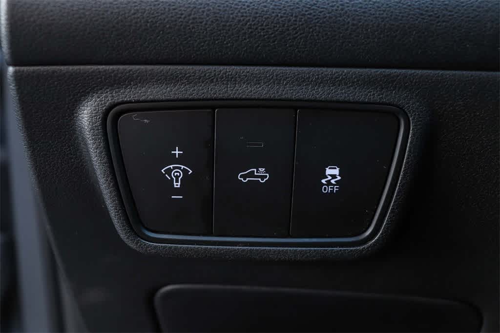 Thumbnail: 2023 Hyundai Santa Cruz - 21