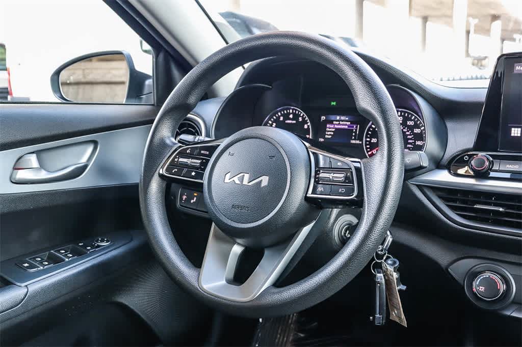 Thumbnail: 2023 Kia Forte - 16