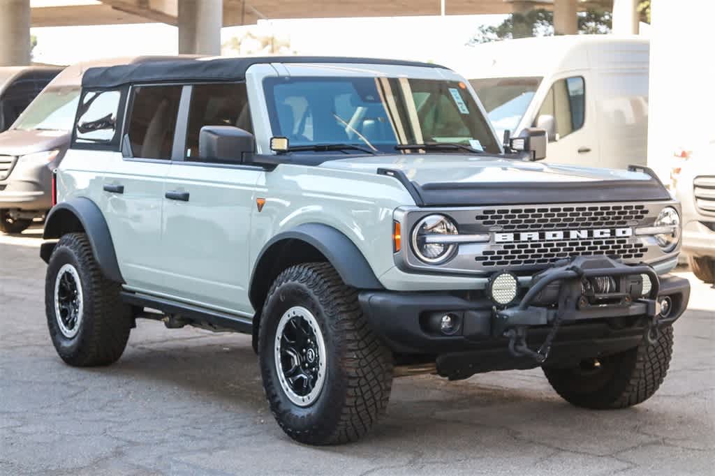 Thumbnail: 2022 Ford Bronco - 3