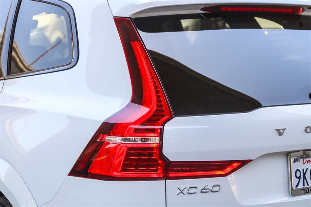 Thumbnail: 2024 Volvo XC60 - 9