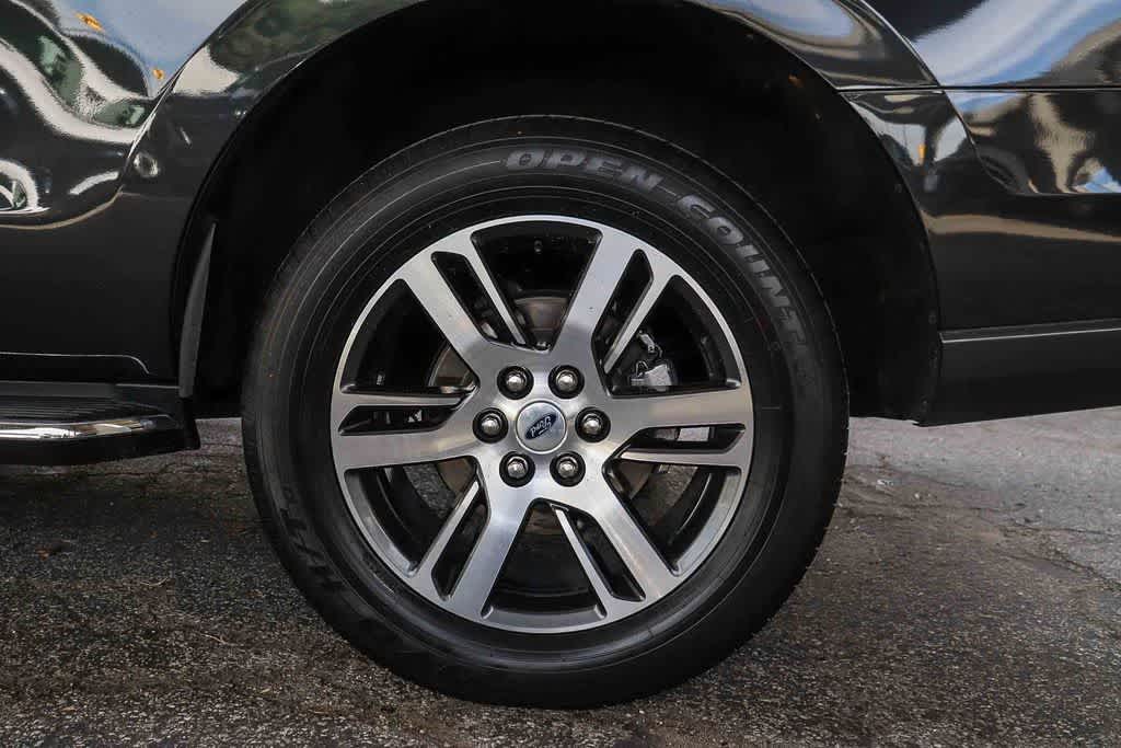 Thumbnail: 2022 Ford Expedition - 10