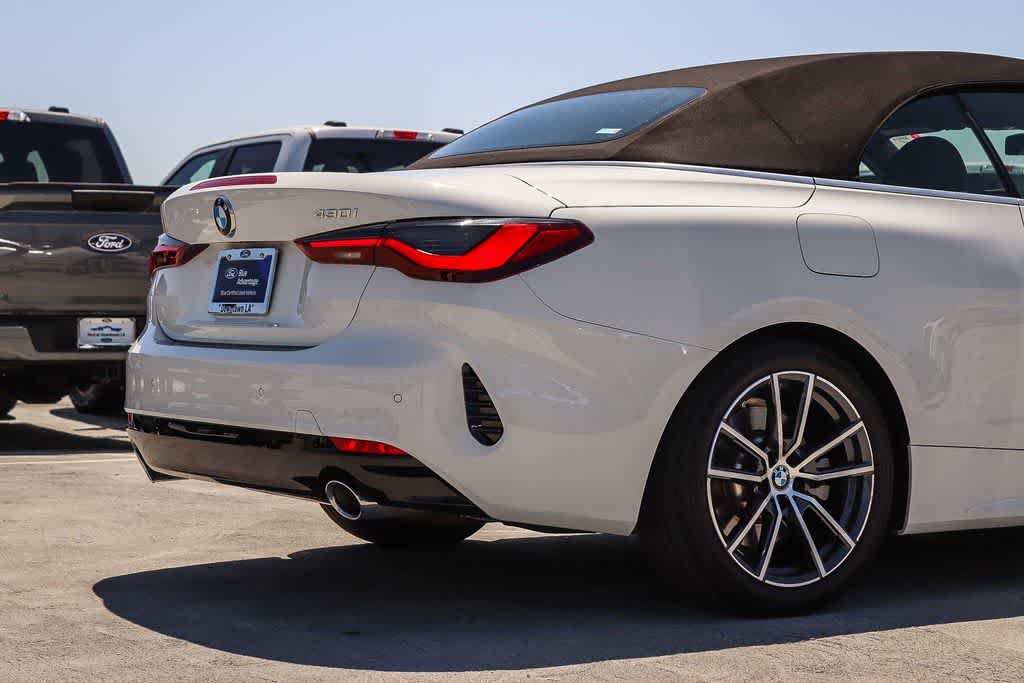 Thumbnail: 2026 BMW 4 Series - 14
