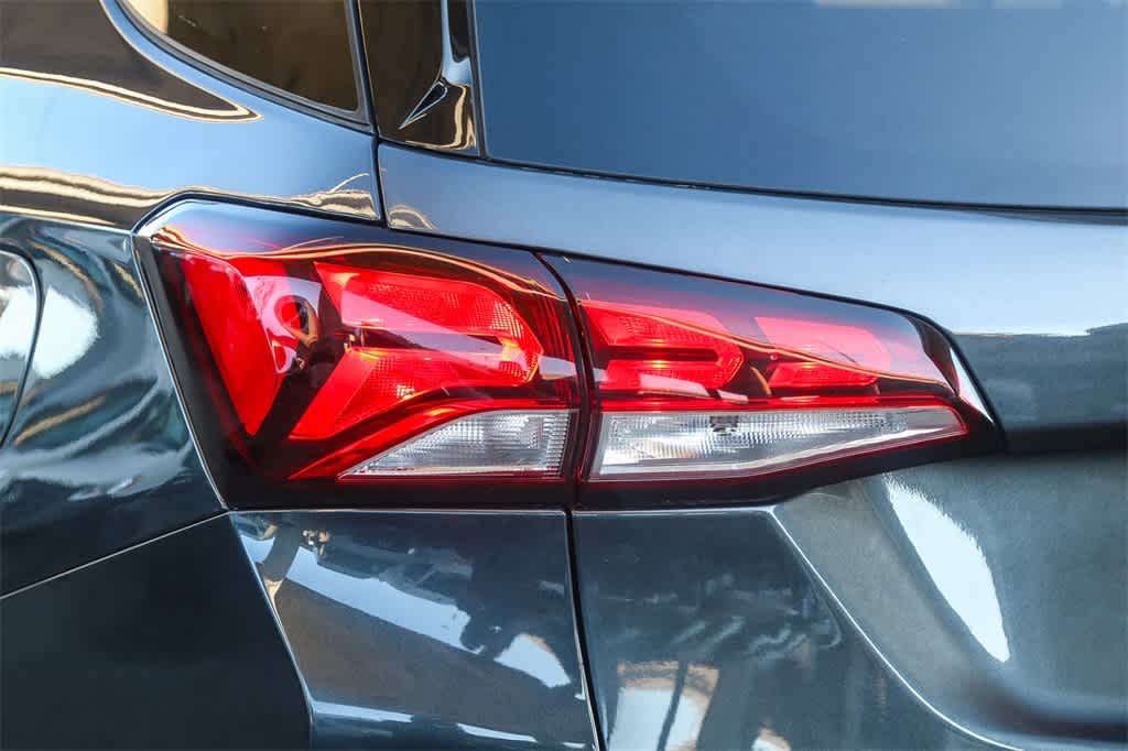 Thumbnail: 2022 Chevrolet Equinox - 9