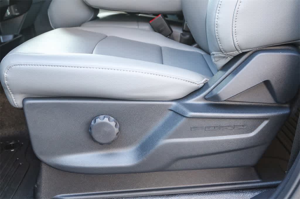 Thumbnail: 2026 Ford F-450 - 33