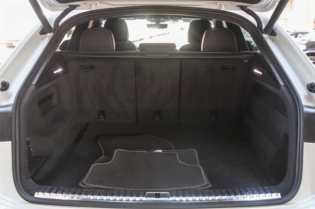Thumbnail: 2019 Audi Q8 - 26