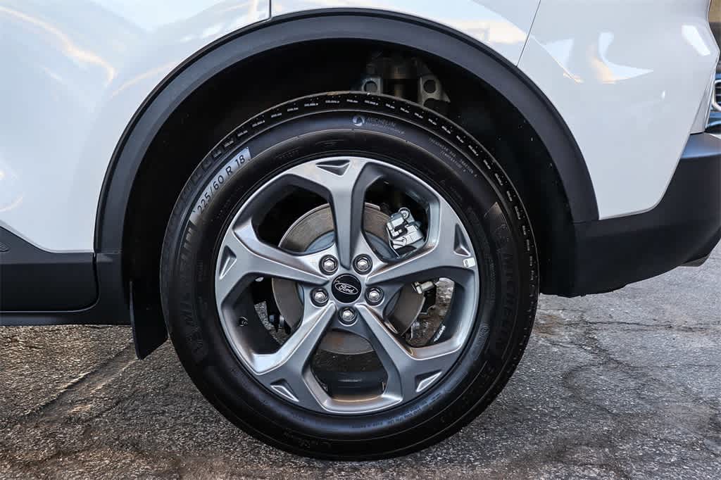 Thumbnail: 2025 Ford Escape - 10