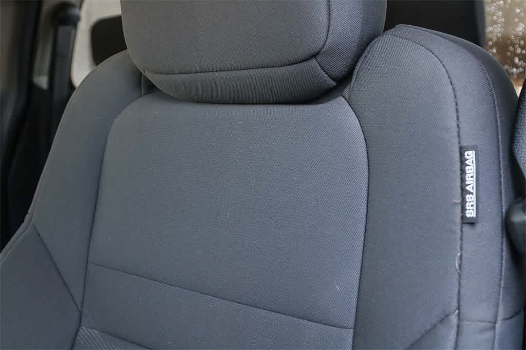 Thumbnail: 2023 Nissan Frontier - 25