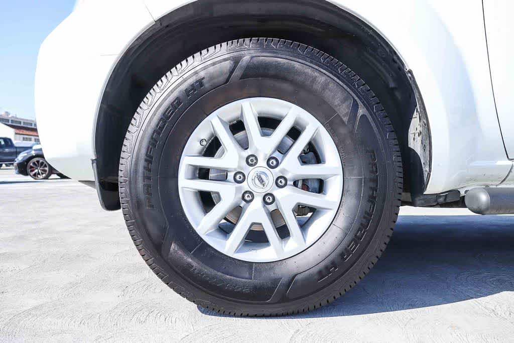 Thumbnail: 2015 Nissan Frontier - 10