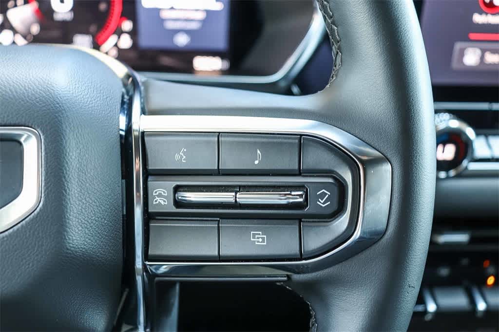 Thumbnail: 2025 GMC Canyon - 26