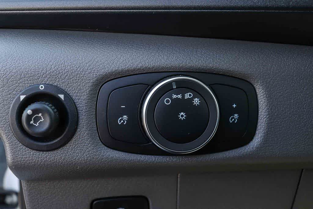 Thumbnail: 2023 Ford Econoline - 24