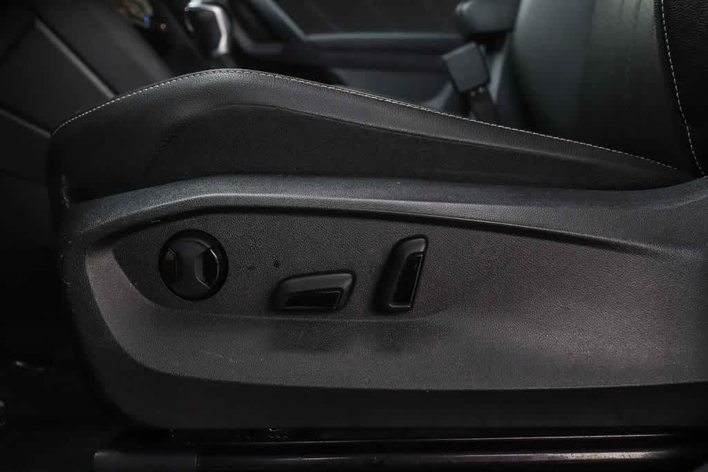 Thumbnail: 2023 Volkswagen Tiguan - 22