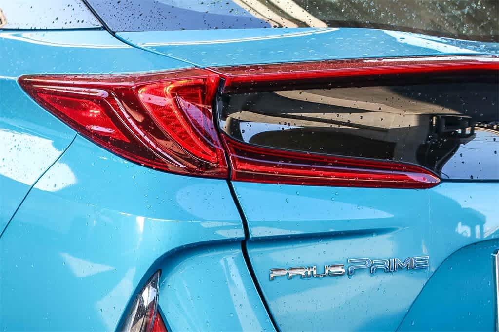 Thumbnail: 2018 Toyota Prius Prime - 9