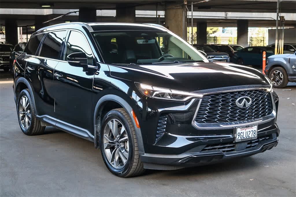 Thumbnail: 2023 INFINITI QX60 - 3