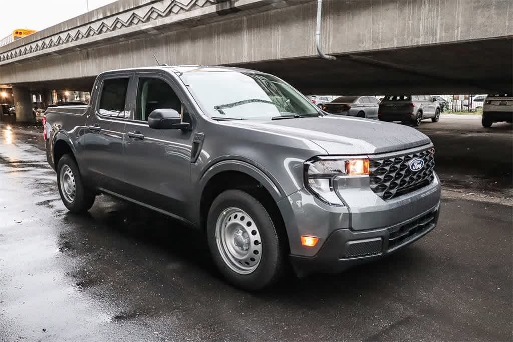 New 2025 Ford Maverick XL Truck SuperCrew