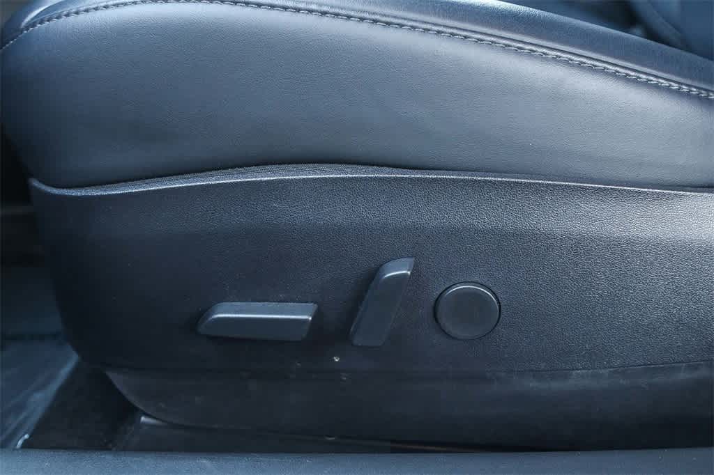 Thumbnail: 2018 Tesla Model 3 - 20