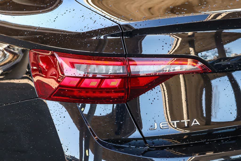Thumbnail: 2024 Volkswagen Jetta - 9