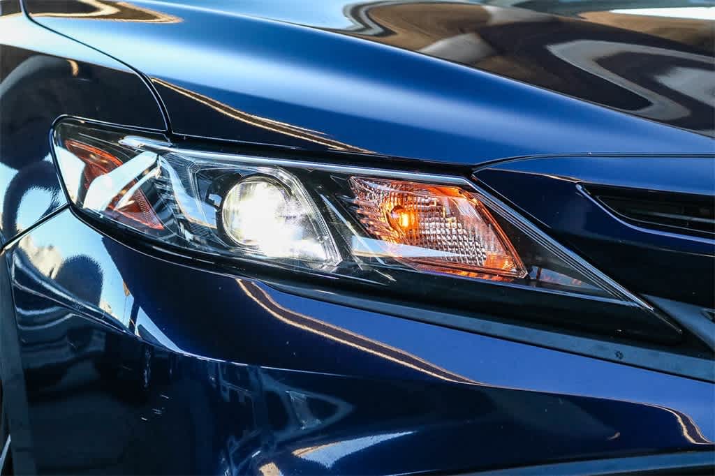 Thumbnail: 2022 Toyota Camry - 4