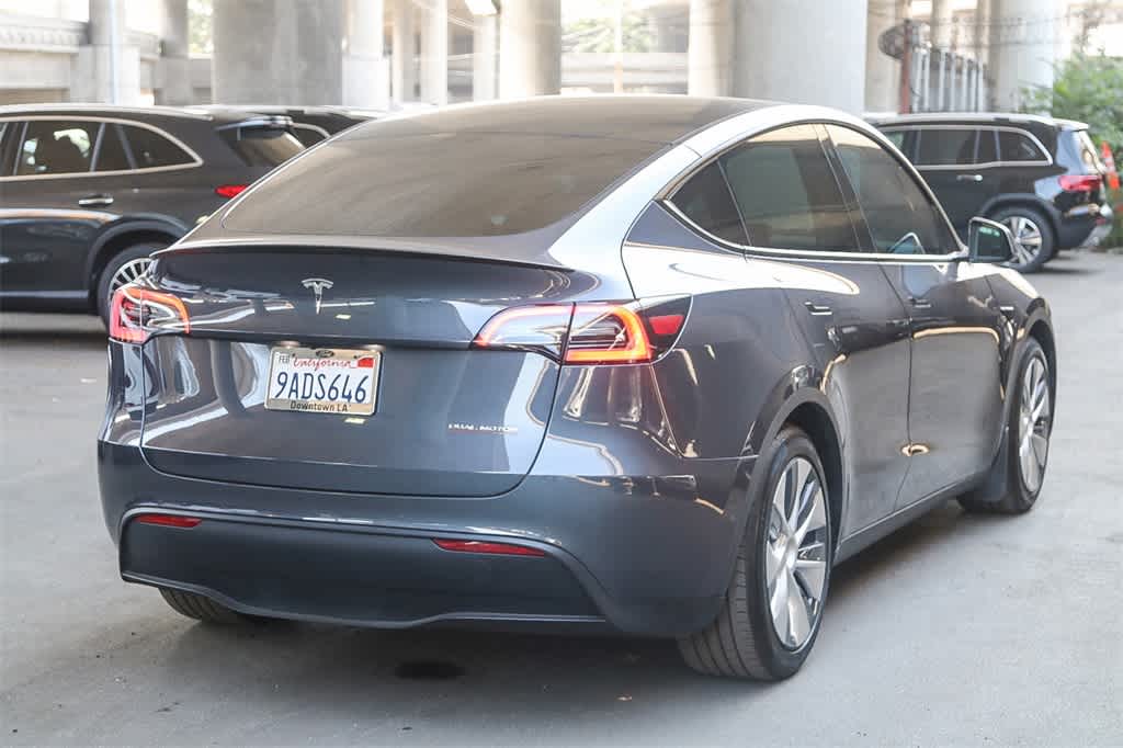 Thumbnail: 2022 Tesla Model Y - 5