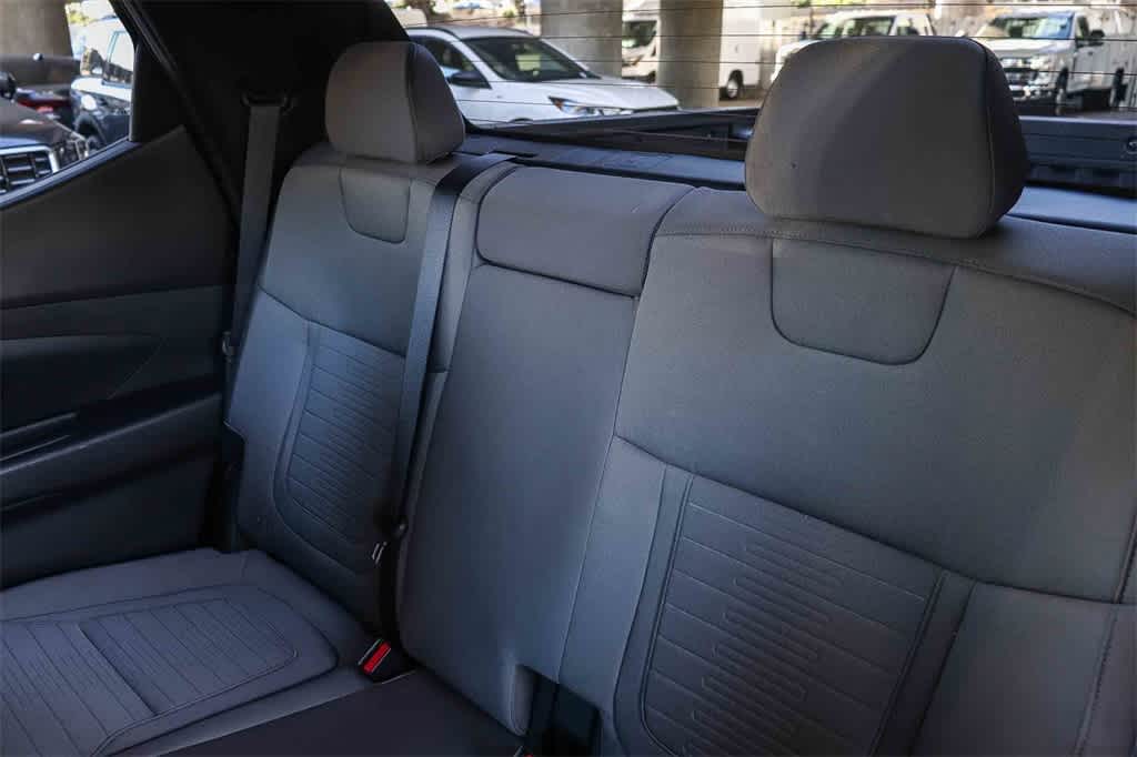 Thumbnail: 2023 Hyundai Santa Cruz - 17