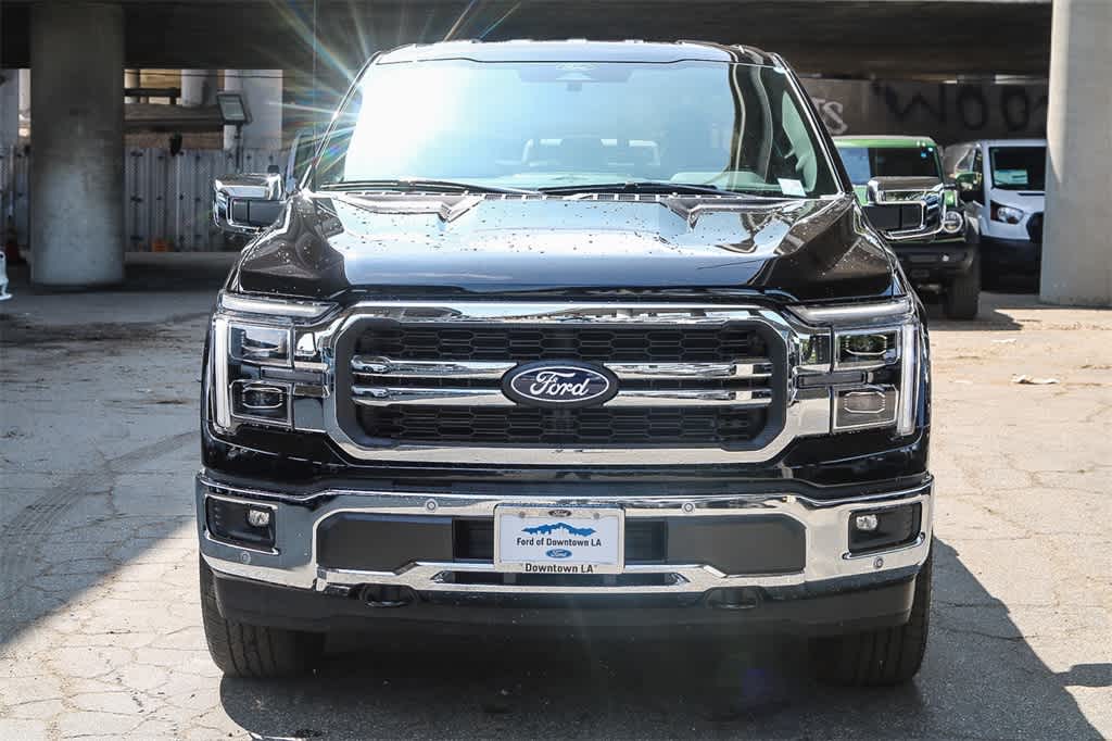 2025 Ford F-150 Lariat photo 2