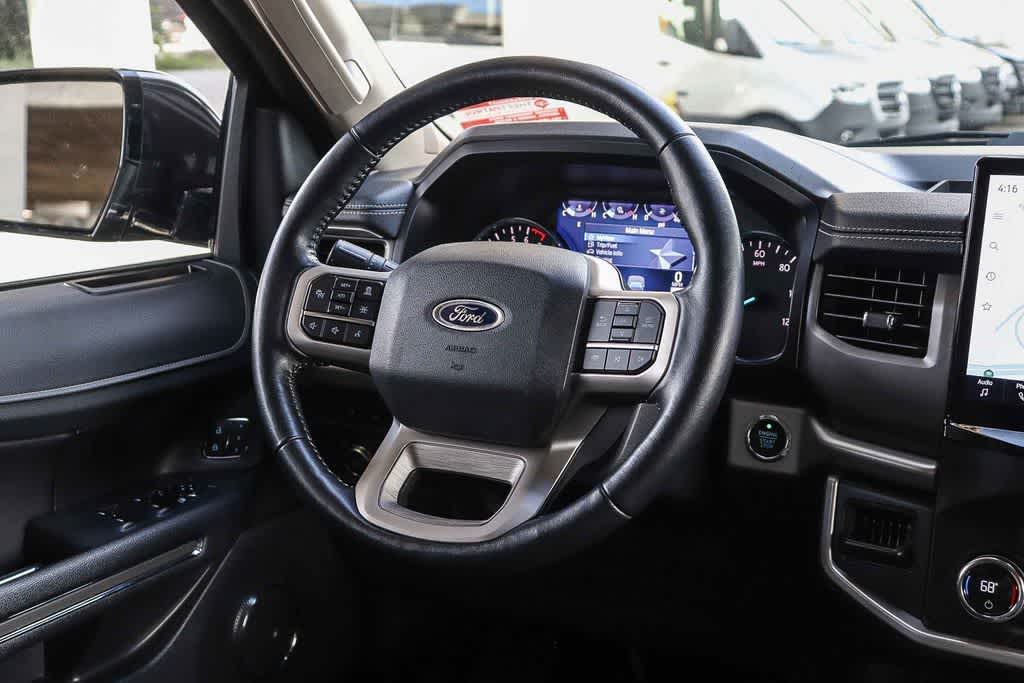 Thumbnail: 2022 Ford Expedition - 15