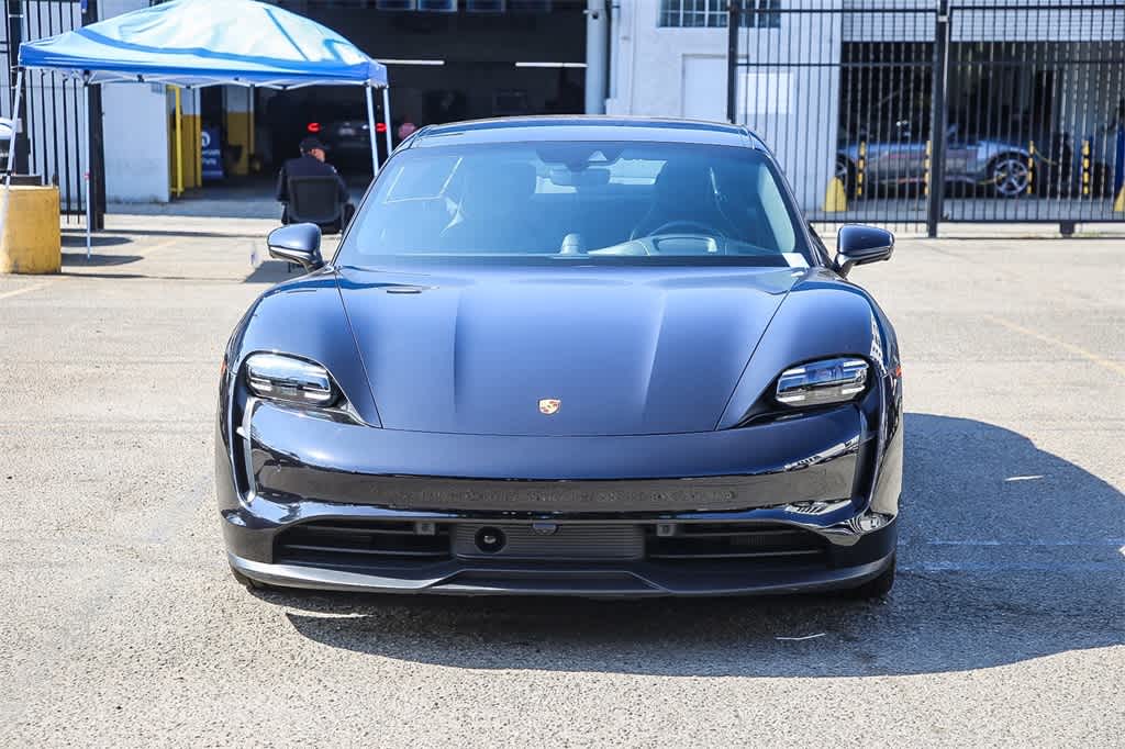 2022 Porsche Taycan 4S photo 2