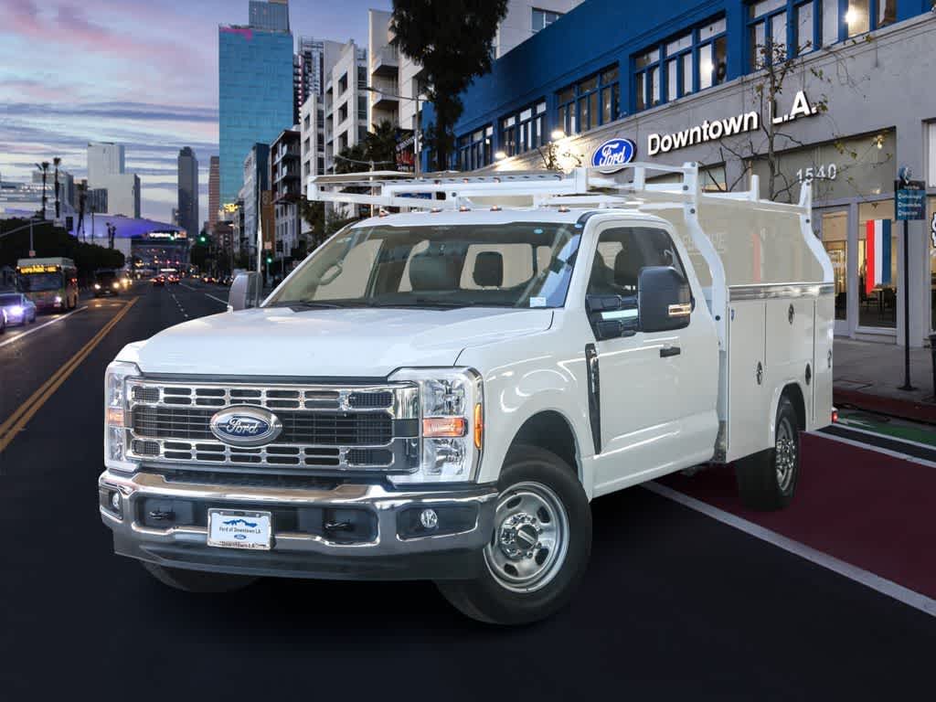 Thumbnail: 2025 Ford F-350 - 2