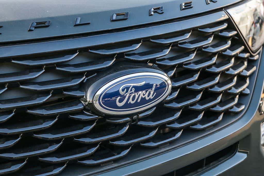 Thumbnail: 2023 Ford Explorer - 5