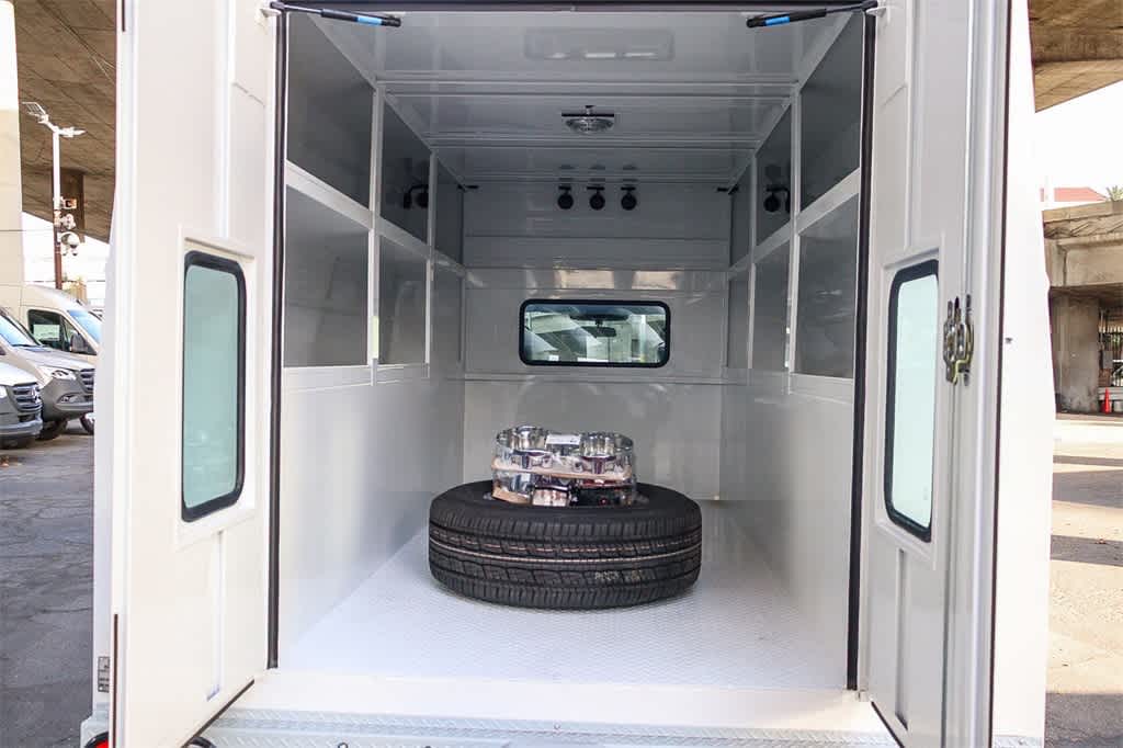 Thumbnail: 2026 Ford F-350 - 30