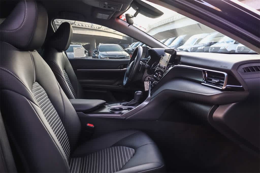 Thumbnail: 2024 Toyota Camry - 17