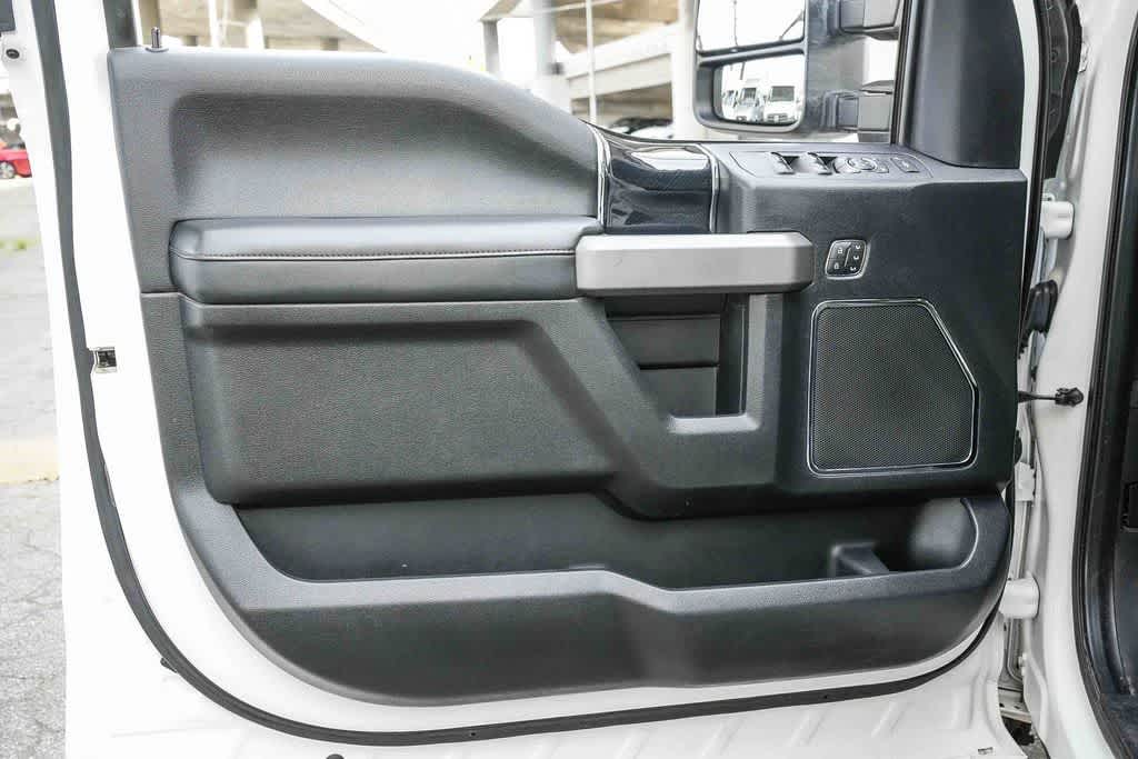2021 Ford F-450 Super Duty Platinum - Photo 23