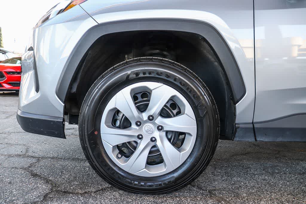 Thumbnail: 2024 Toyota RAV4 - 10