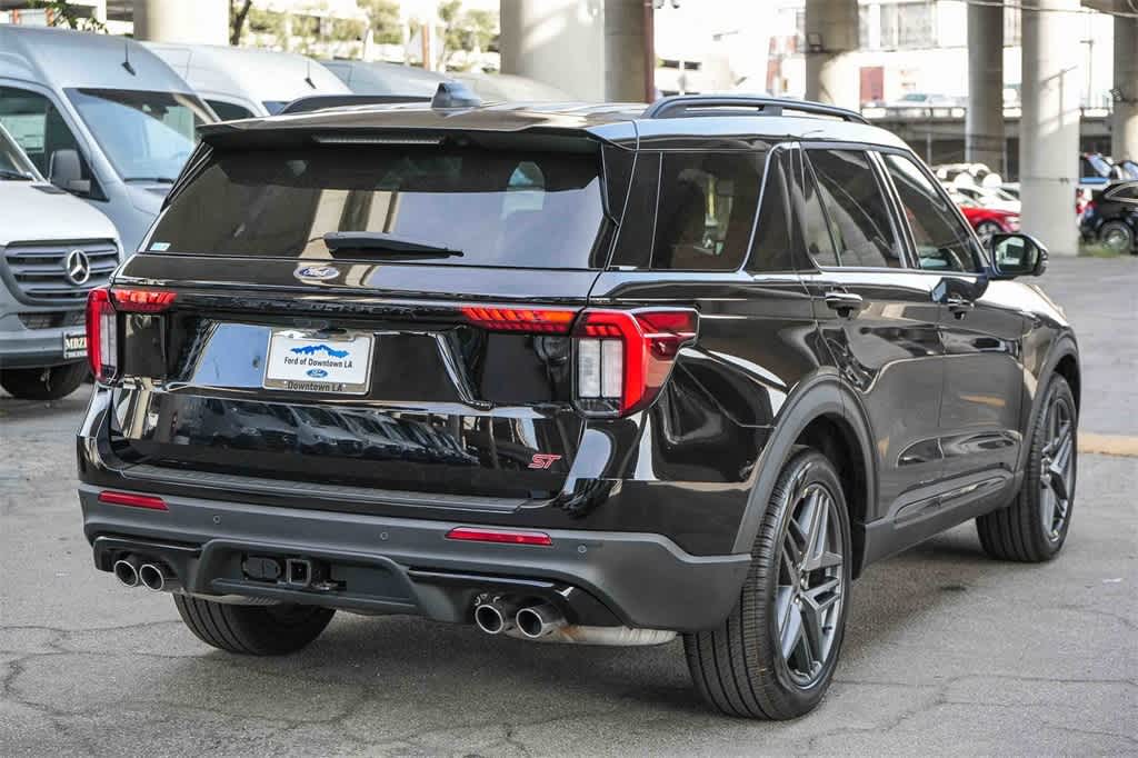 Thumbnail: 2026 Ford Explorer - 6