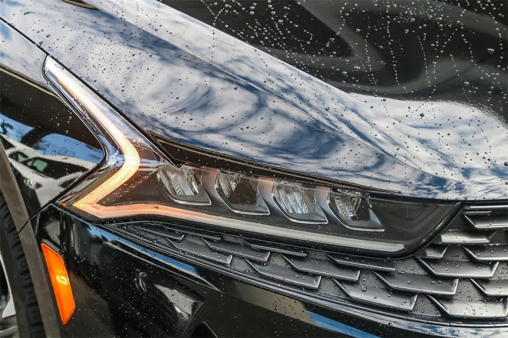 Thumbnail: 2021 Kia K5 - 4