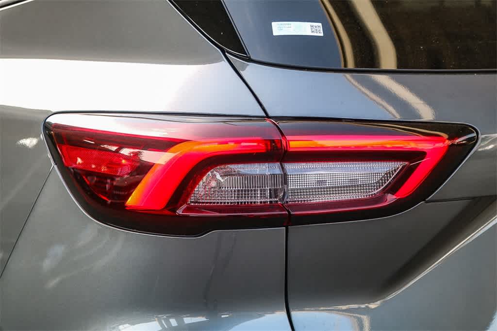 Thumbnail: 2023 Ford Escape - 9