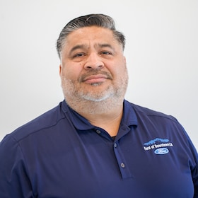 Staff member Jorge Velasquez from ID_5dc7b4c47535