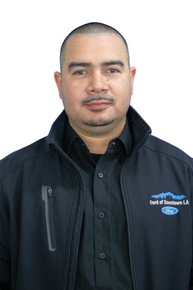 Staff member Junior Rivera from ID_4fa41e1c74e0