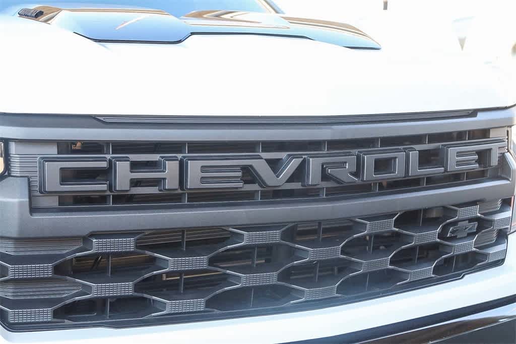 Thumbnail: 2025 Chevrolet Silverado 1500 - 5