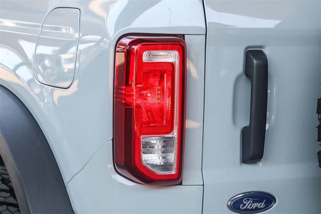 Thumbnail: 2022 Ford Bronco - 9