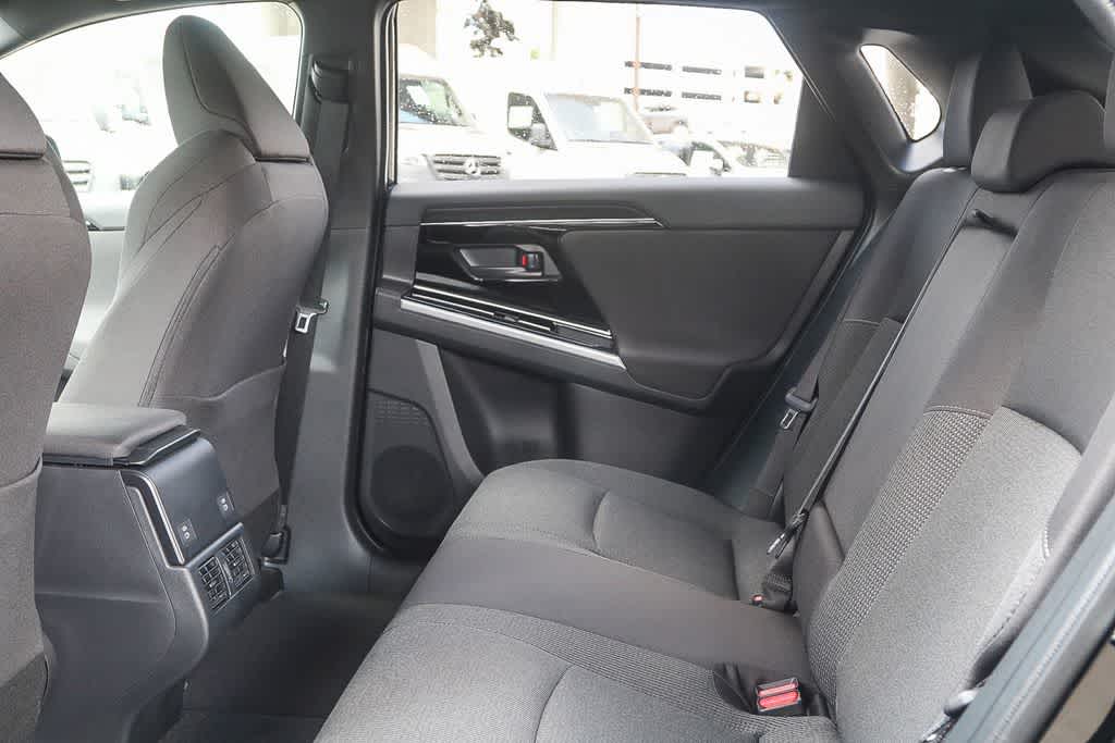 Thumbnail: 2025 Subaru Solterra - 18