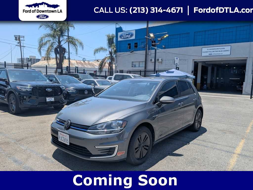 2019 Volkswagen e-Golf SE -
                  Los Angeles, CA