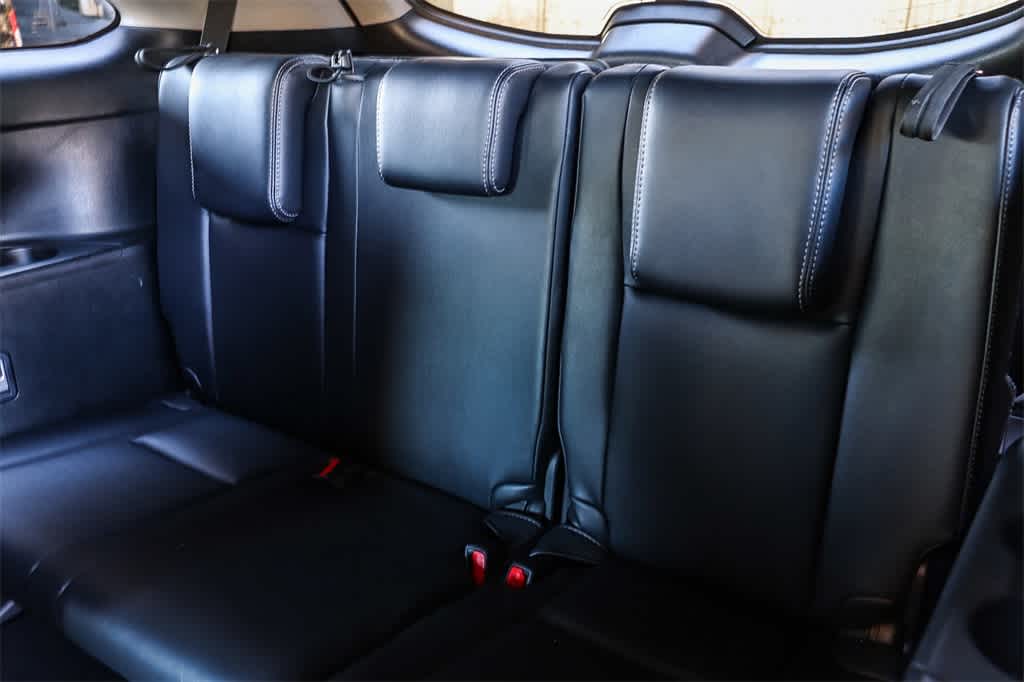 Thumbnail: 2017 Toyota Highlander - 18