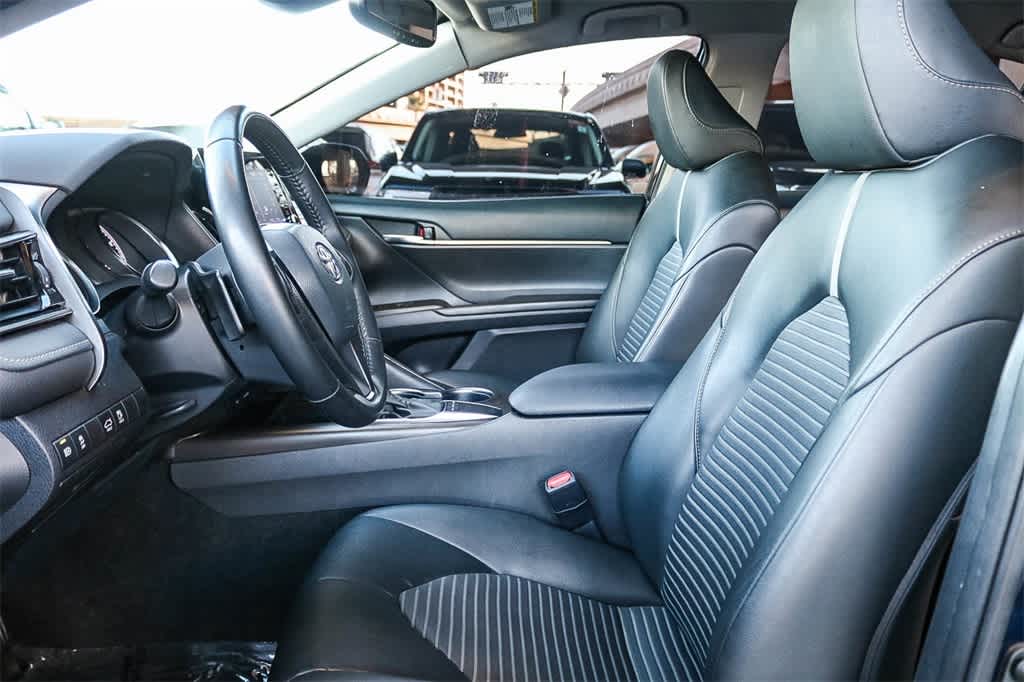 Thumbnail: 2022 Toyota Camry - 18