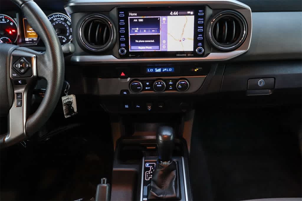 Thumbnail: 2022 Toyota Tacoma - 13